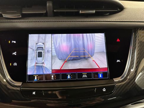 Certified 2025 Cadillac XT6 Sport w/ Technology Package image 20