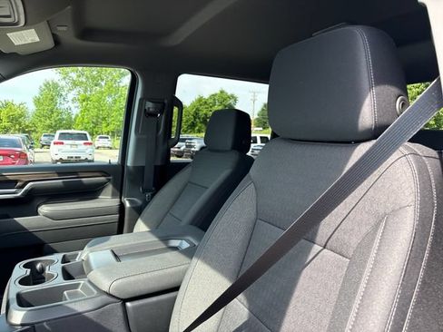New 2026 Chevrolet Silverado 2500 LT w/ All Star Edition AWD/4WD image 10