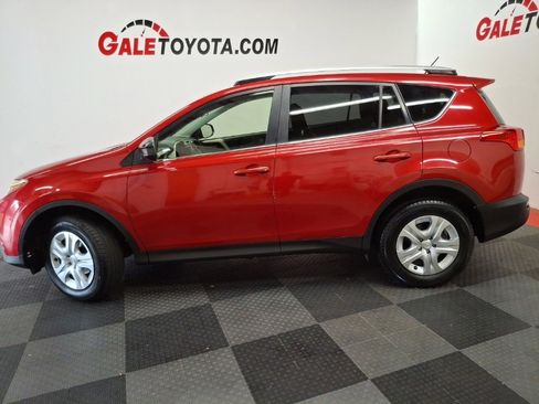 Used 2015 Toyota RAV4 LE image 7