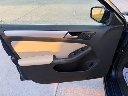 Used 2014 Volkswagen Jetta SE image 13