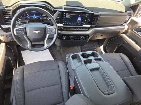 Used 2023 Chevrolet Silverado 1500 LT image 11