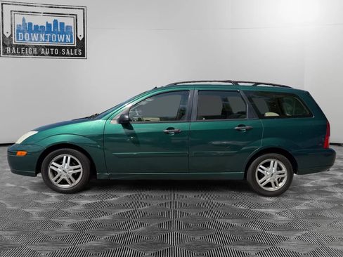 Used 2000 Ford Focus SE FWD image 9
