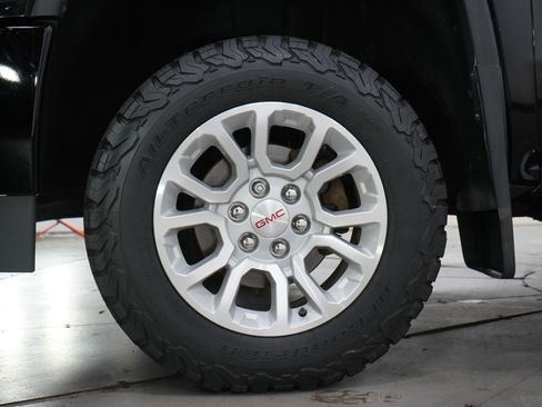 Used 2016 GMC Sierra 1500 SLE w/ All-Terrain Package AWD/4WD image 28