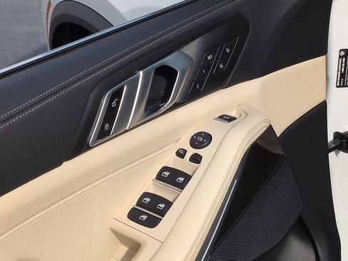 Certified 2022 BMW X5 sDrive40i image 15