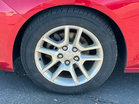 Used 2014 Chevrolet Malibu LT image 11