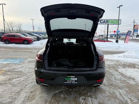 Used 2018 Porsche Macan Sport Edition image 10