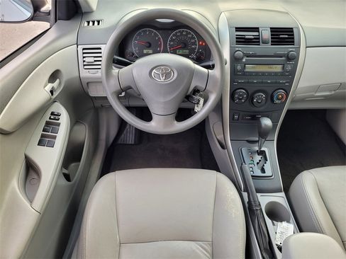 Used 2009 Toyota Corolla LE image 10