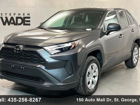 Used 2025 Toyota RAV4 LE AWD/4WD image 1