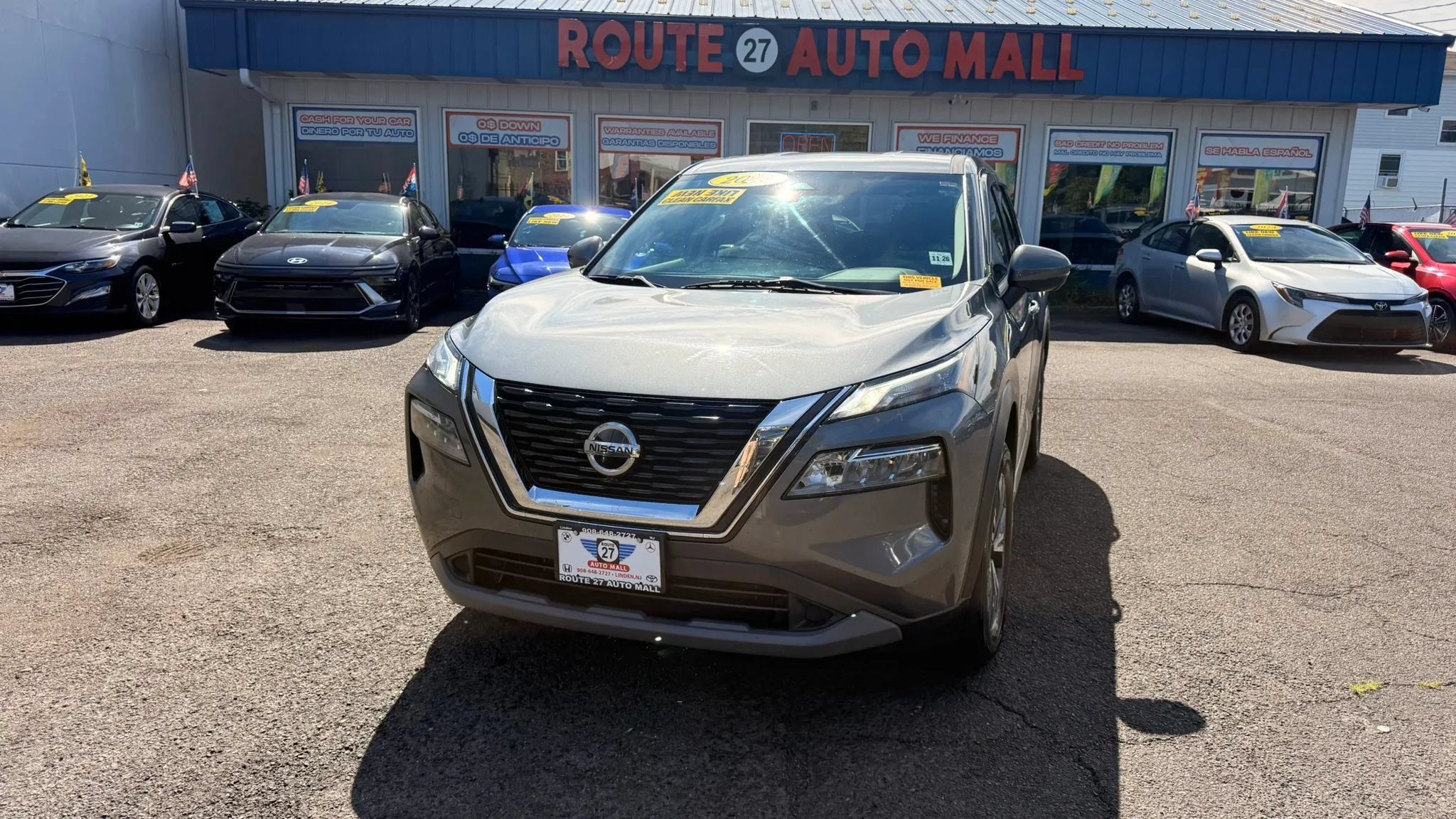 Used 2021 Nissan Rogue SV AWD/4WD image 1