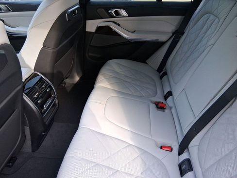 Used 2026 BMW X5 xDrive50e AWD/4WD image 23