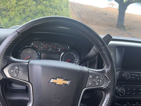 Used 2018 Chevrolet Silverado 1500 LT RWD image 3