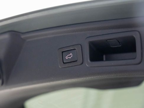 Used 2018 Subaru Forester 2.5i Limited w/ Popular Package #2 image 31