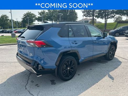 Used 2022 Toyota RAV4 XSE AWD/4WD image 5