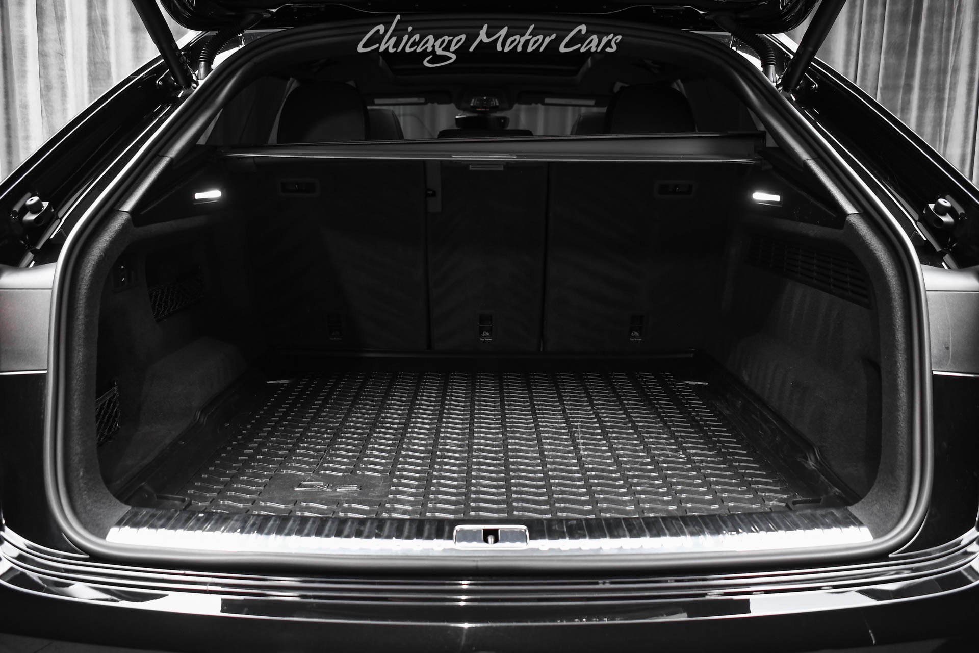 Used 2026 Audi RS Q8 performance AWD/4WD image 61