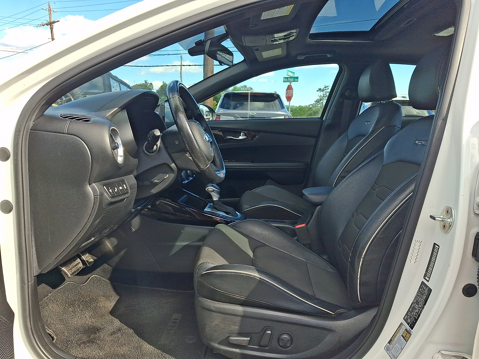 Certified 2021 Kia Forte GT-Line w/ GT-Line Premium Package FWD image 13