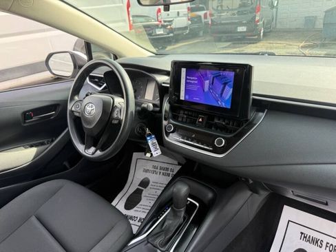 Used 2024 Toyota Corolla LE FWD image 10
