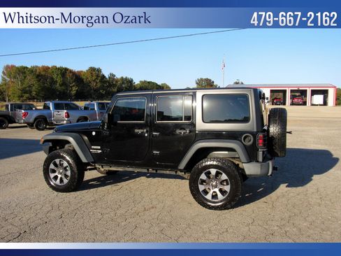 Used 2018 Jeep Wrangler Unlimited Sport w/ Connectivity Group image 7