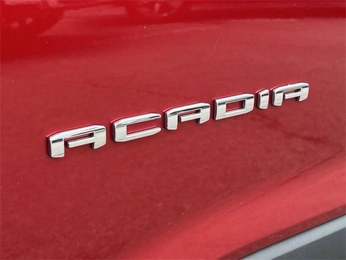 Used 2023 GMC Acadia SLE w/ Driver Convenience Package image 28
