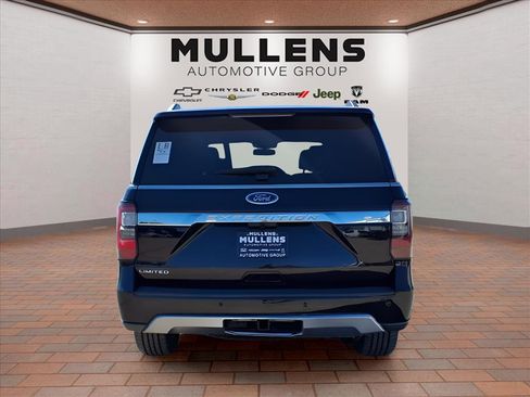 Used 2021 Ford Expedition Limited image 6