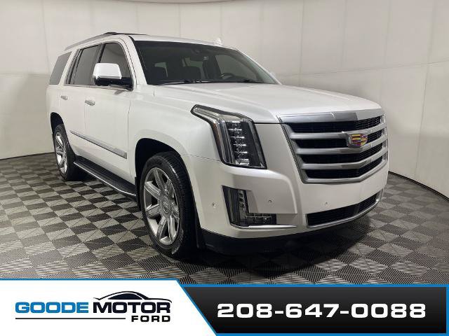 Used 2019 Cadillac Escalade Premium Luxury AWD/4WD image 2