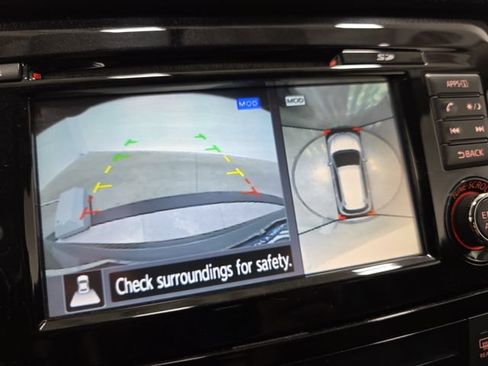 Used 2016 Nissan Rogue SV w/ SV Premium Package AWD/4WD image 23