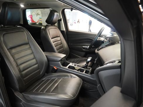 Used 2018 Ford Escape Titanium w/ Ford Safe & Smart Package AWD/4WD image 36