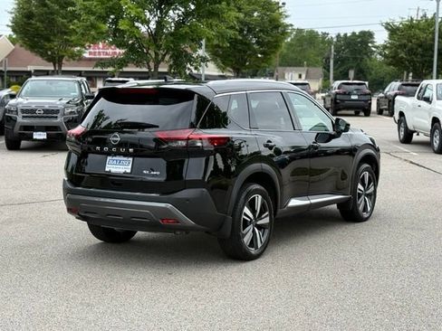 Used 2023 Nissan Rogue SL AWD/4WD image 9