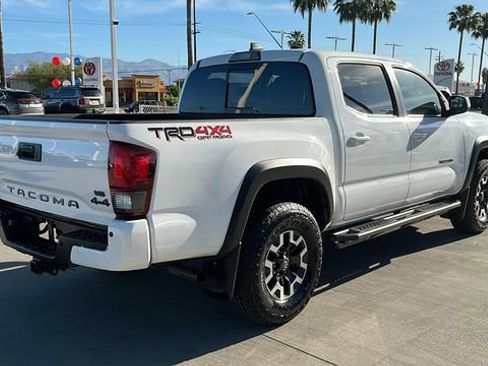 Used 2019 Toyota Tacoma TRD Off-Road image 25