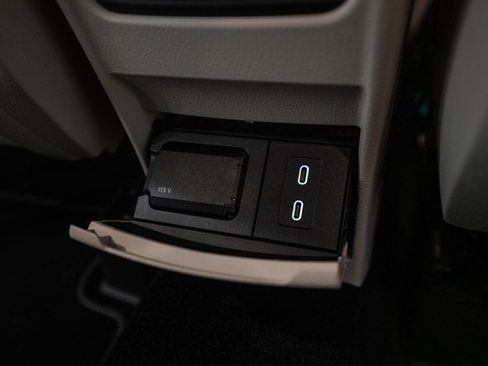 Certified 2025 Mercedes-Benz GLB 250 4MATIC image 32