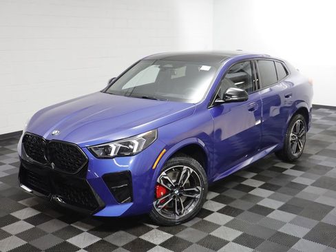 New 2026 BMW X2 xDrive28i AWD/4WD image 2