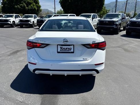 Used 2022 Nissan Sentra SV FWD image 6