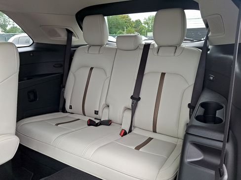 Certified 2024 MAZDA CX-90 Plug-In Hybrid w/ Premium Plus AWD/4WD image 13
