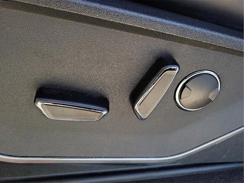 Used 2023 Ford F150 Raptor image 15