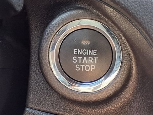 Used 2019 Subaru Ascent Premium AWD/4WD image 10