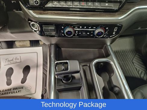 Used 2022 Chevrolet Silverado 1500 LTZ w/ LTZ Premium Package image 17