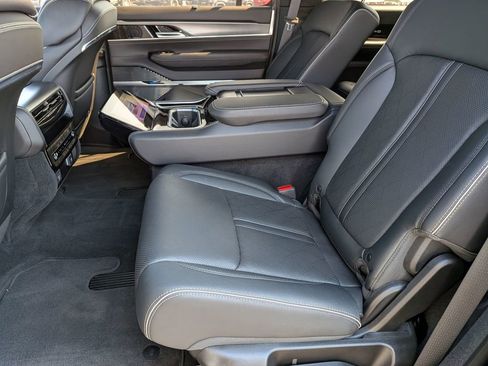 Used 2023 Jeep Grand Wagoneer Series II w/ Quick Order Packagew 28T image 26