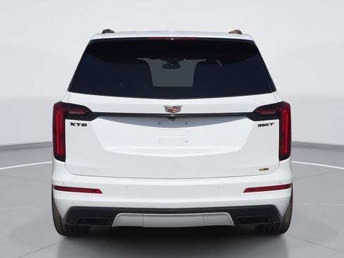 New 2025 Cadillac XT6 Luxury FWD image 7