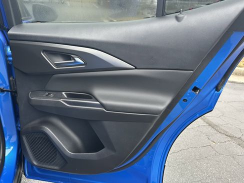 New 2026 Chevrolet Equinox EV LT image 18