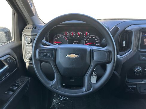 Used 2019 Chevrolet Silverado 1500 Custom w/ Custom Max Trailering Package AWD/4WD image 12