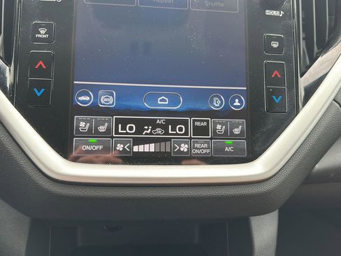 Used 2025 Subaru Ascent Touring image 33