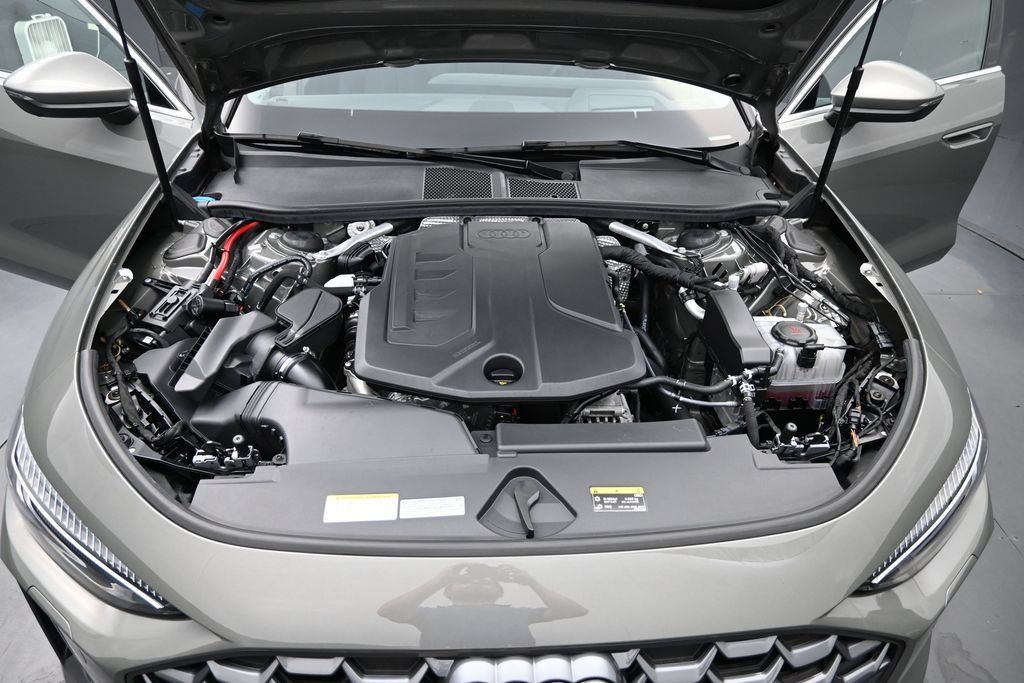 Used 2025 Audi A5 2.0T Premium Plus AWD/4WD image 22
