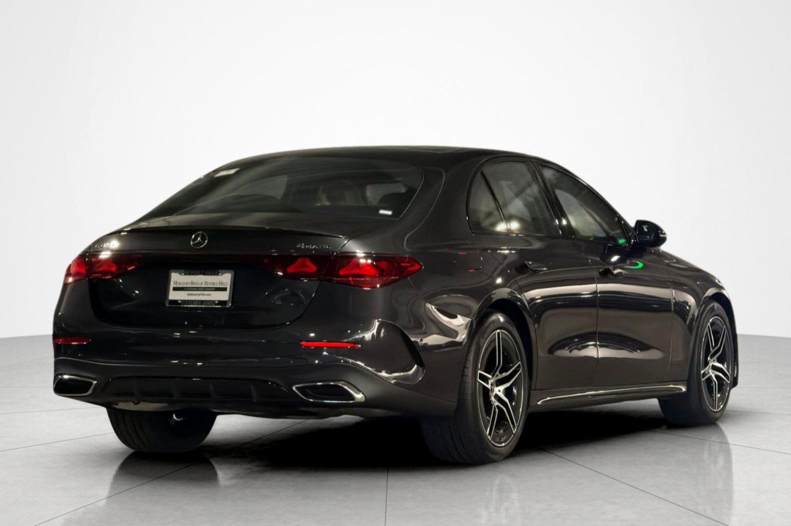 New 2027 Mercedes-Benz E 450 4MATIC Sedan image 5