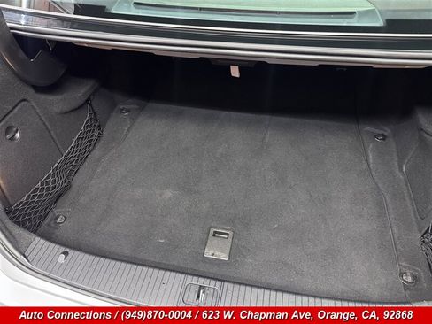 Used 2010 Mercedes-Benz E 350 Sedan image 32