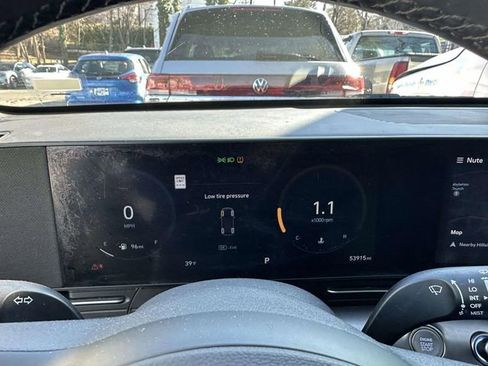 Used 2024 Hyundai Kona Limited image 25