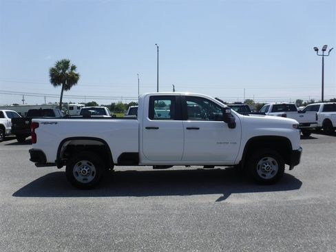 Used 2021 Chevrolet Silverado 2500 W/T w/ WT Fleet Convenience Package AWD/4WD image 3
