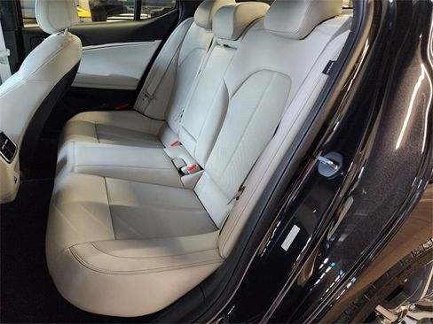 Used 2025 Genesis G70 2.5T image 26