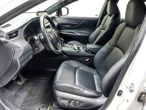 Used 2023 Toyota Venza XLE w/ Activity Package (TMS) AWD/4WD image 8