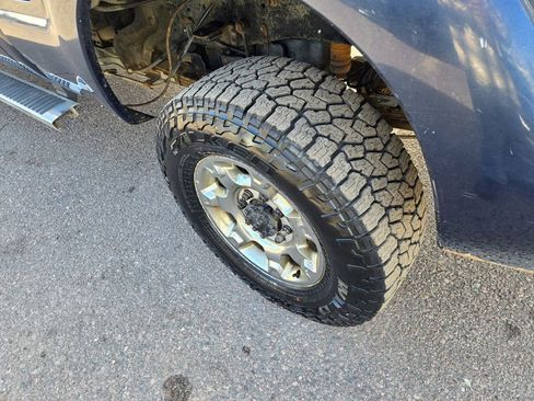 Used 2015 Ford F250 Lariat w/ Lariat Ultimate Package image 6