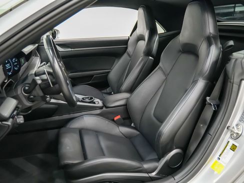 Certified 2021 Porsche 911 Carrera RWD image 5