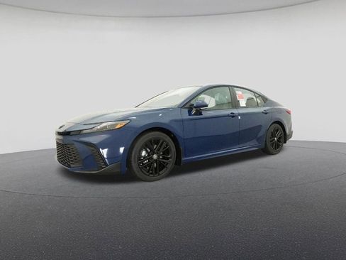 New 2026 Toyota Camry SE image 17